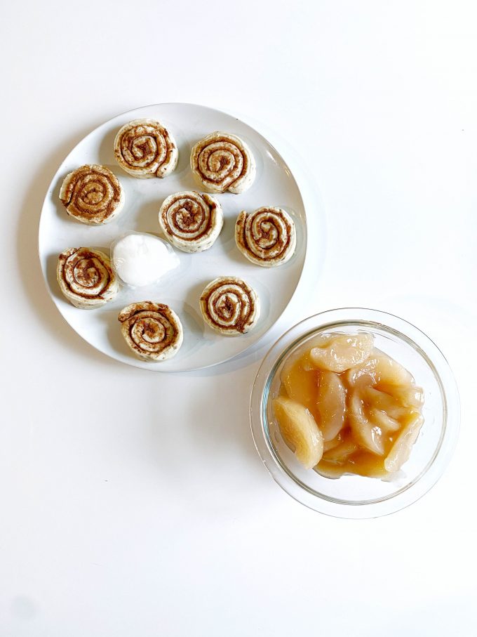 2-Ingredient Cinnamon Roll Apple Cobbler Recipe